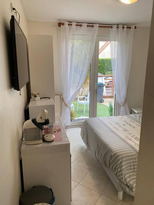 Chambre Avec Entree Independante Situation Ideale 세리스 외부 사진